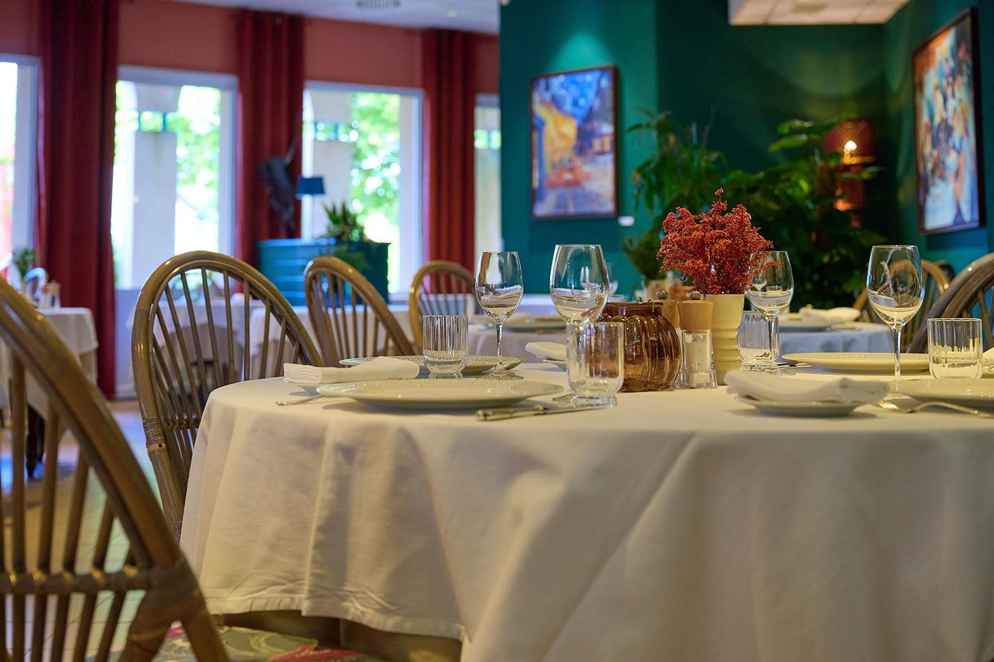 Logis L'Ermitage Hotel & Restaurant Saulges Εξωτερικό φωτογραφία