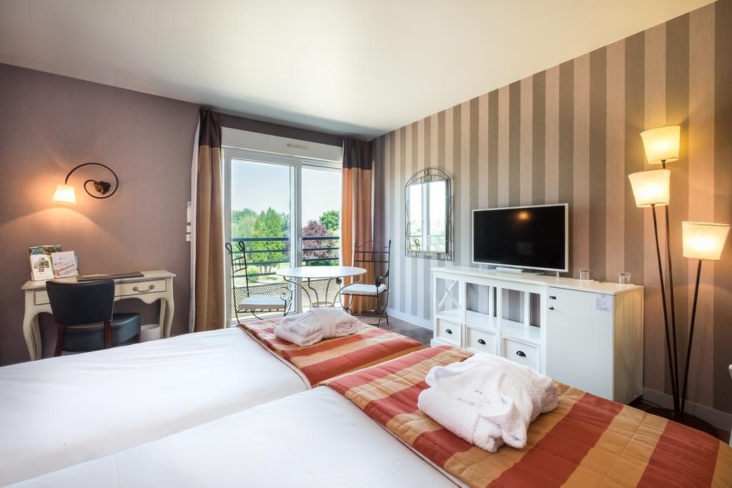Logis L'Ermitage Hotel & Restaurant Saulges Εξωτερικό φωτογραφία