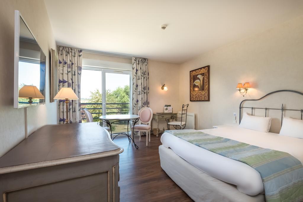 Logis L'Ermitage Hotel & Restaurant Saulges Εξωτερικό φωτογραφία
